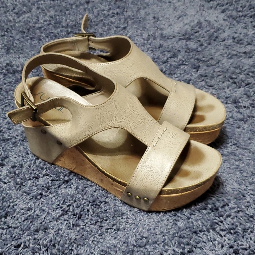 Tan wedges